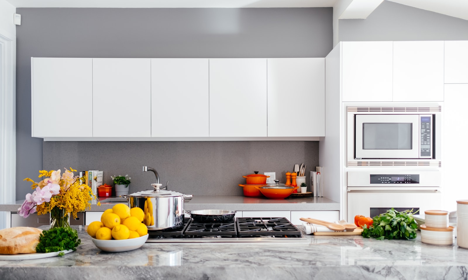 Stainless steel food storage containers